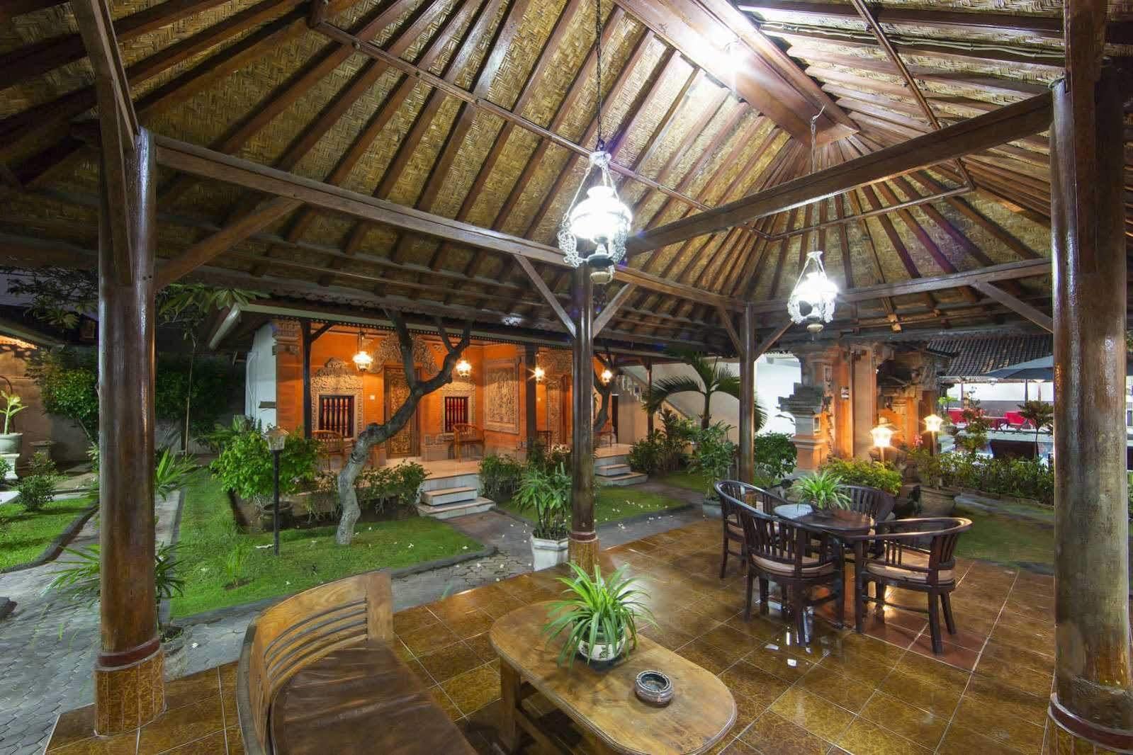 Surya Tropical Kuta 호텔 꾸따 외부 사진